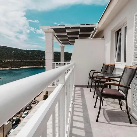 Tiha Luka Appartement