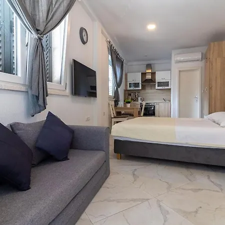 Appartement Tiha Luka *