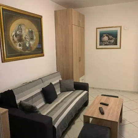 Tiha Luka * Neum
